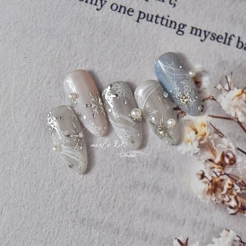 winter snow nail design