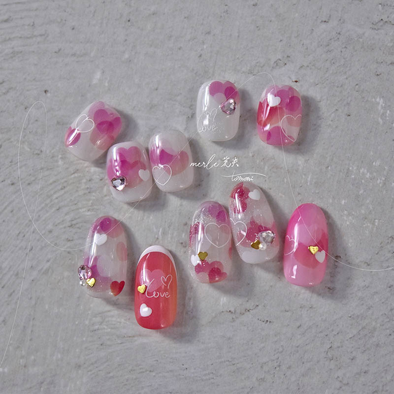 cute heart nail design