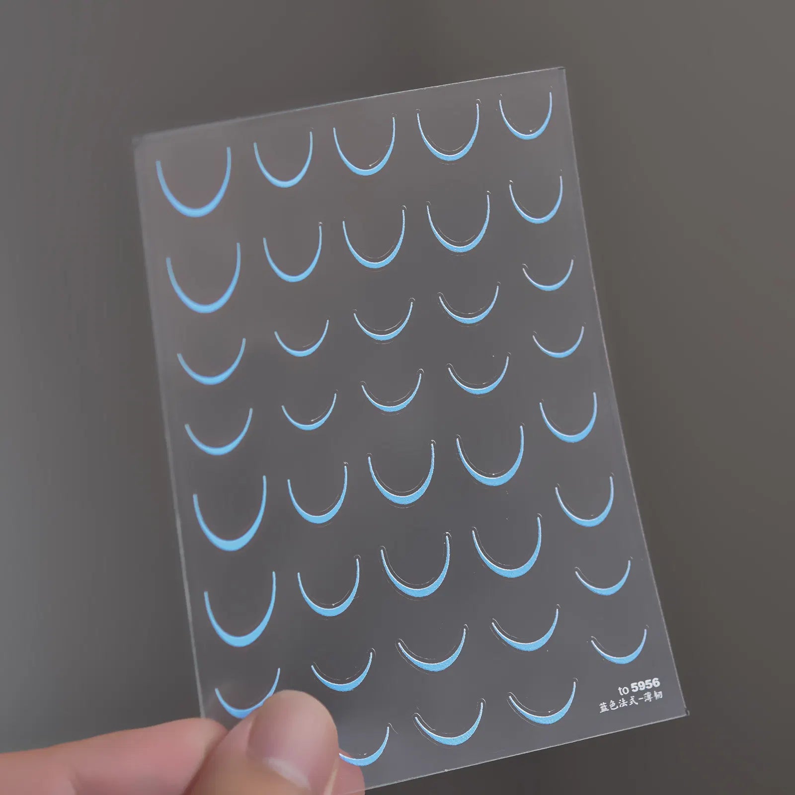 to5956 Blue French Nail Stickers variant image - Tomoni Nail Art