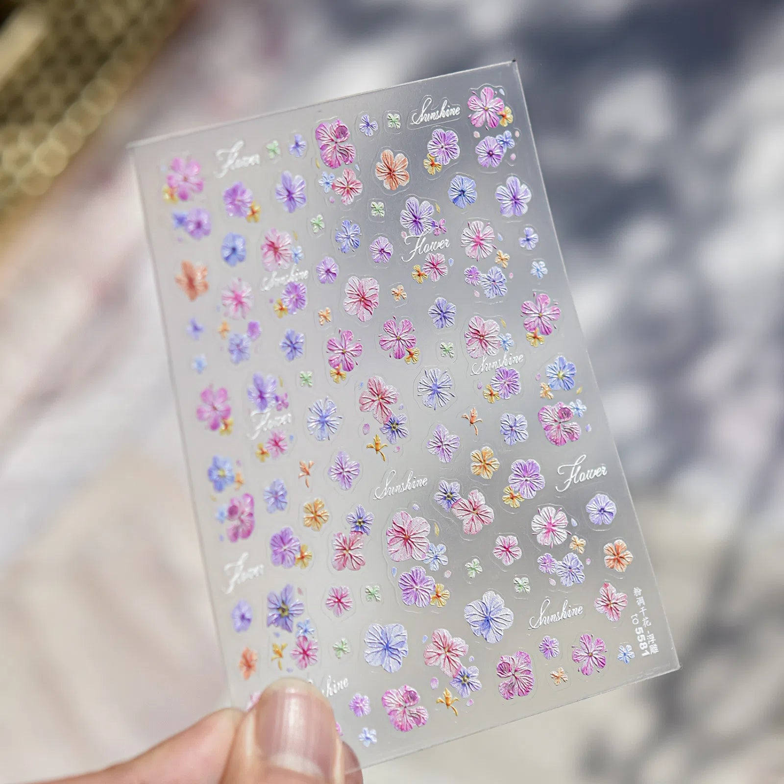 to5581 Pastel Dried Flower Nail Stickers variant image - Tomoni Nail Art