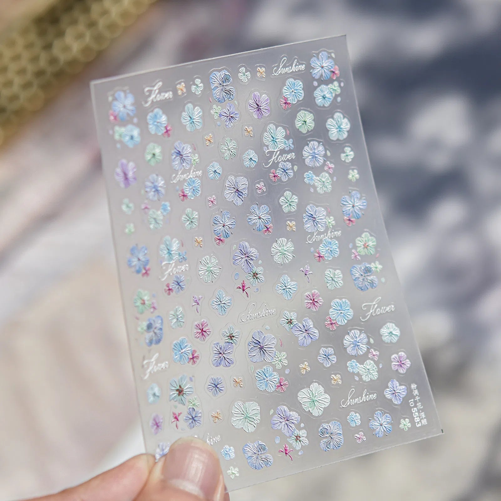 to5583 Pastel Dried Flower Nail Stickers variant image - Tomoni Nail Art