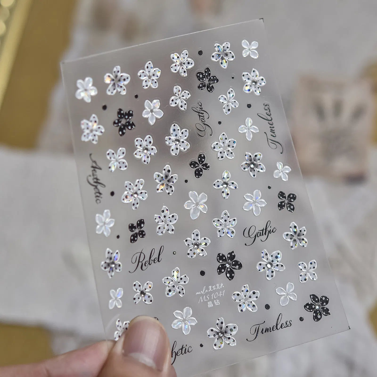 MS1041 Polka Dot Flower Nail Stickers variant image - Tomoni Nail Art